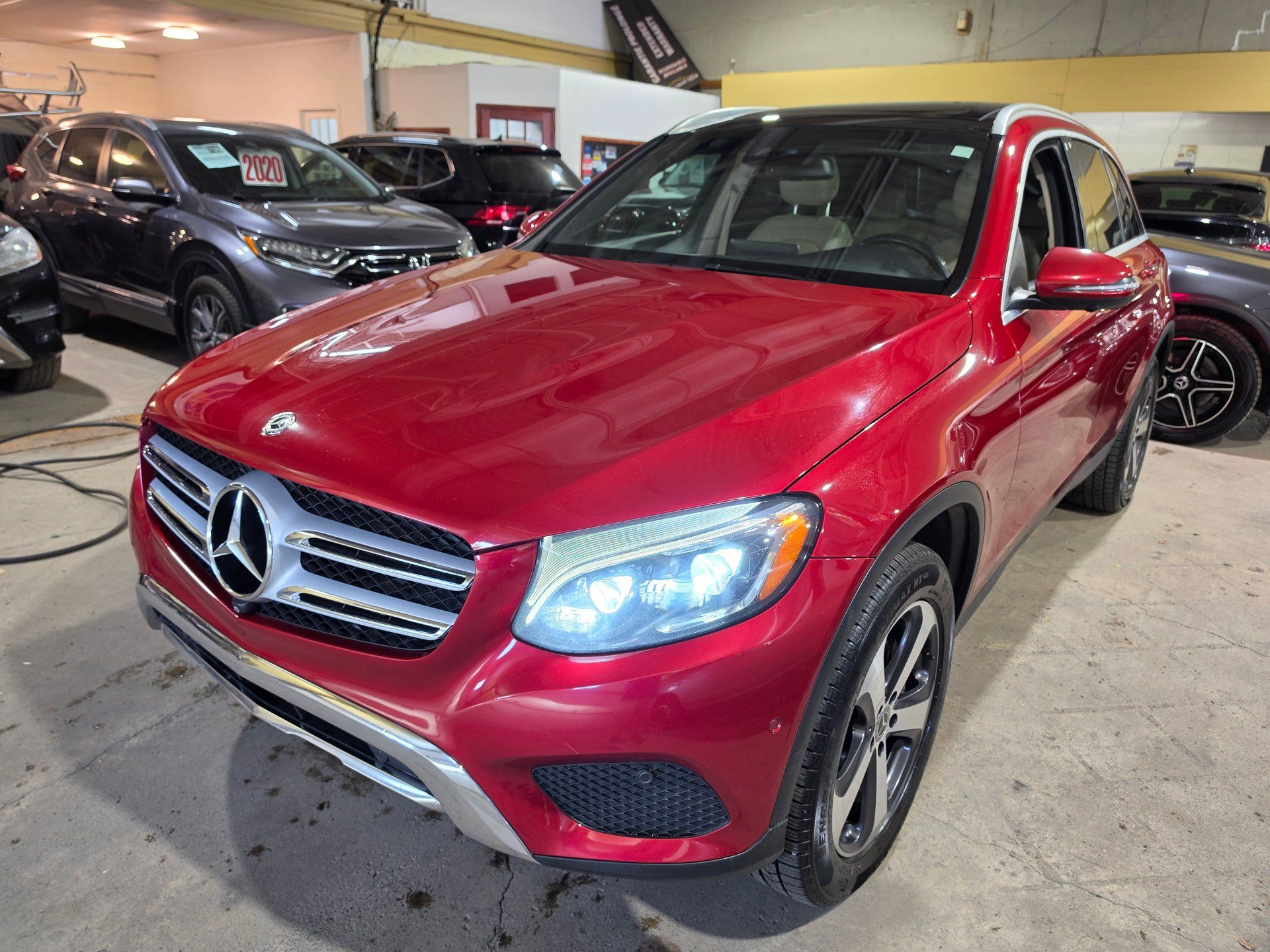 Mercedes-Benz GLC 300 2018 - Thumbnail 1