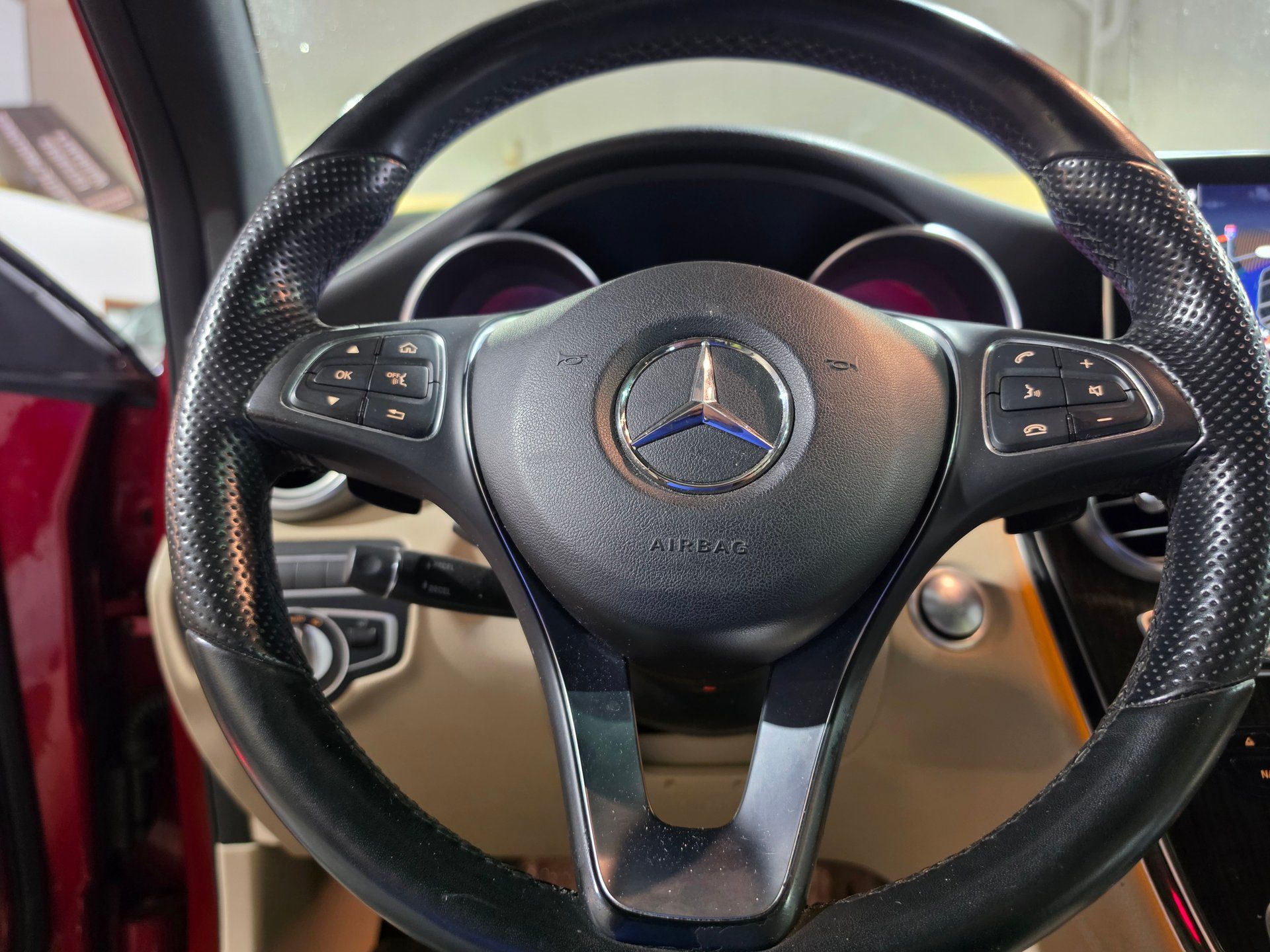 Mercedes-Benz GLC 300 2018 - Thumbnail 18