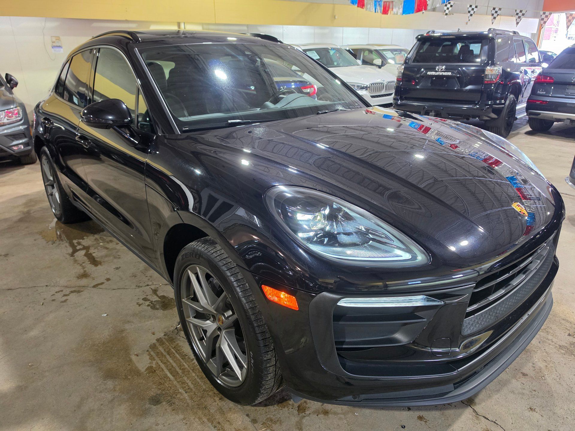 Porsche Macan 2023 - Thumbnail 3