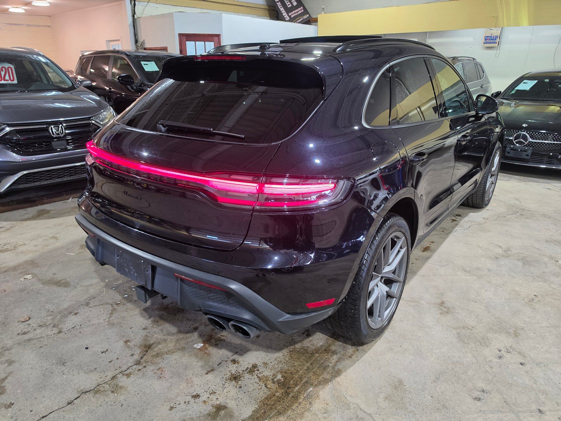 Porsche Macan 2023 - Thumbnail 4