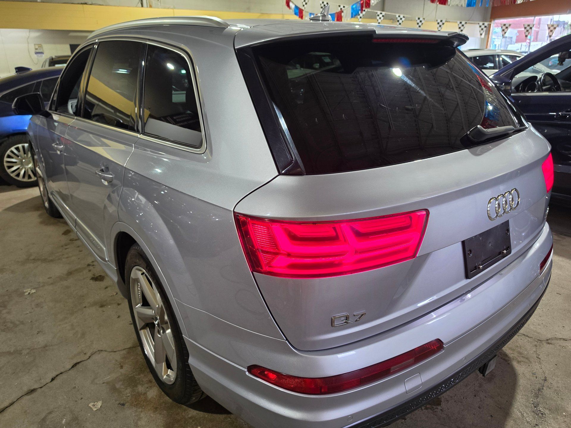 Audi Q7 2018 - Thumbnail 6