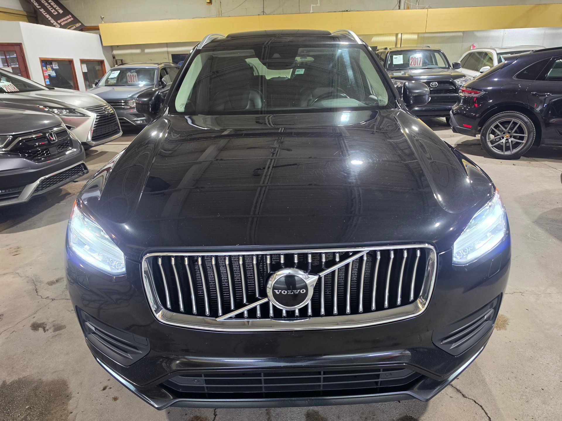 Volvo XC90 2022 - Thumbnail 2