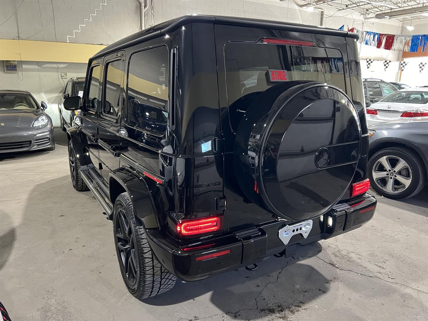 Mercedes-Benz G-Class 2022 - Thumbnail 4