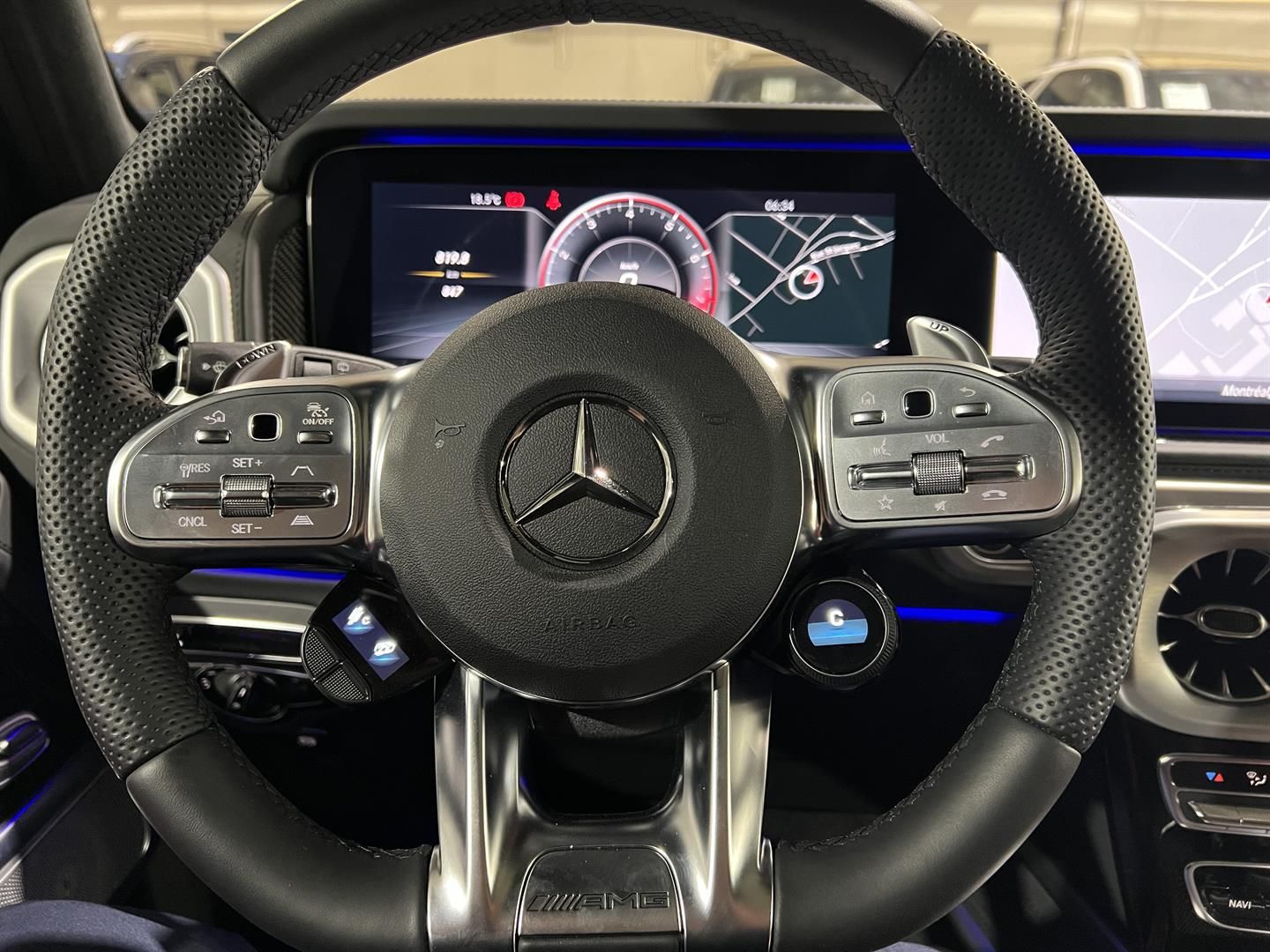 Mercedes-Benz G-Class 2022 - Thumbnail 25