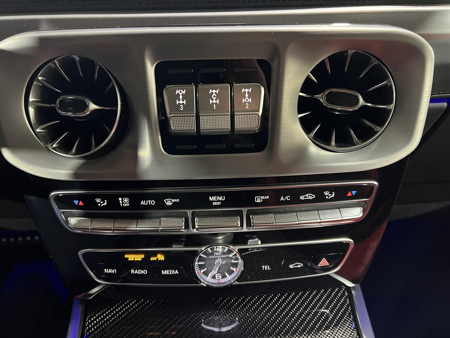 Mercedes-Benz G-Class 2022 - Thumbnail 27