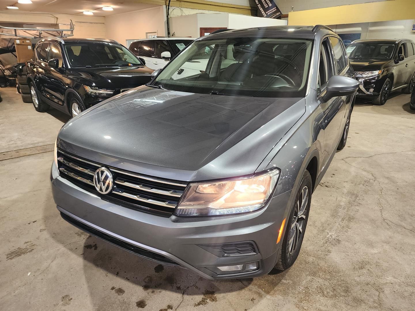 Volkswagen Tiguan 2021 - Thumbnail 1