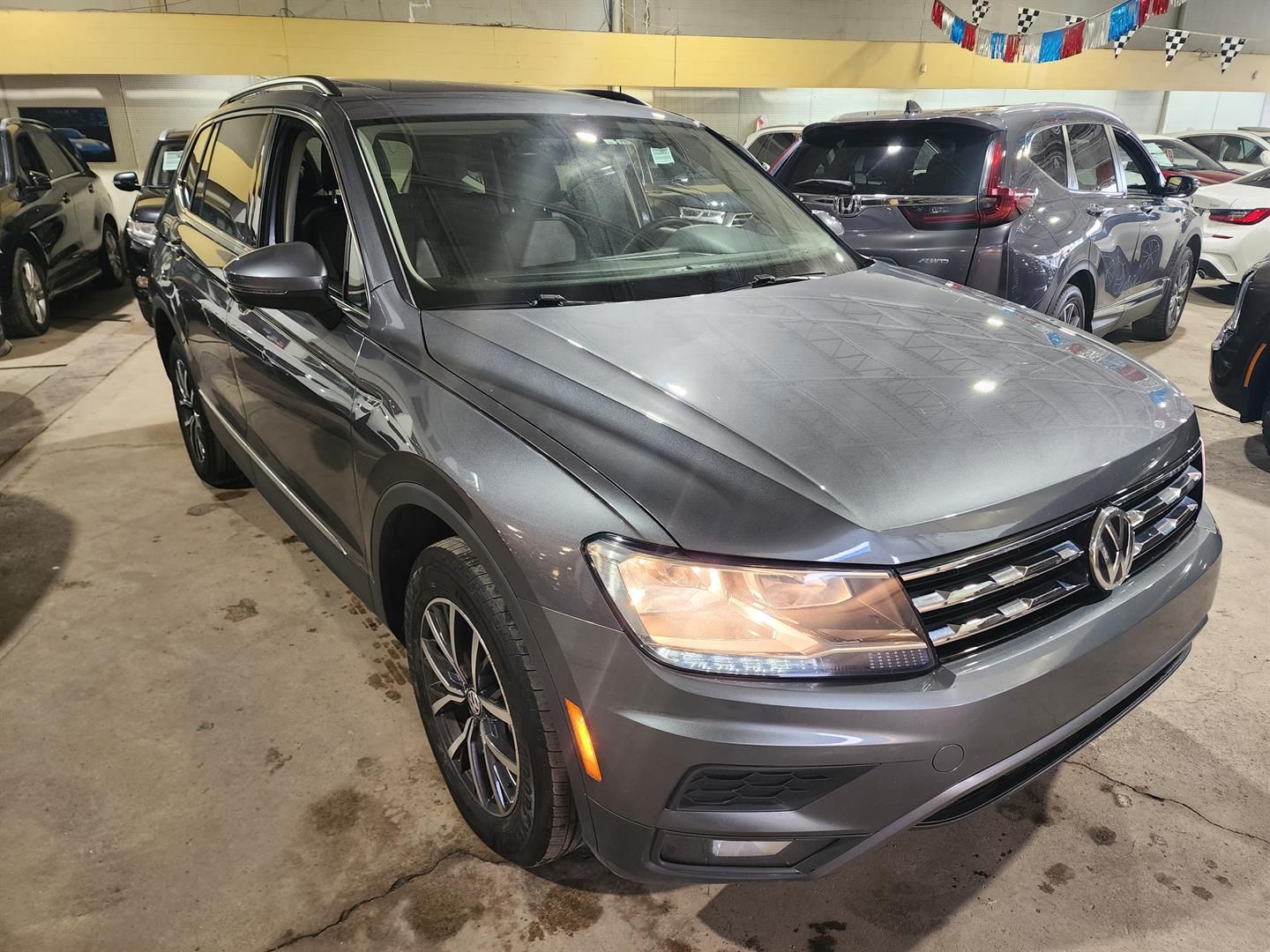 Volkswagen Tiguan 2021 - Thumbnail 3