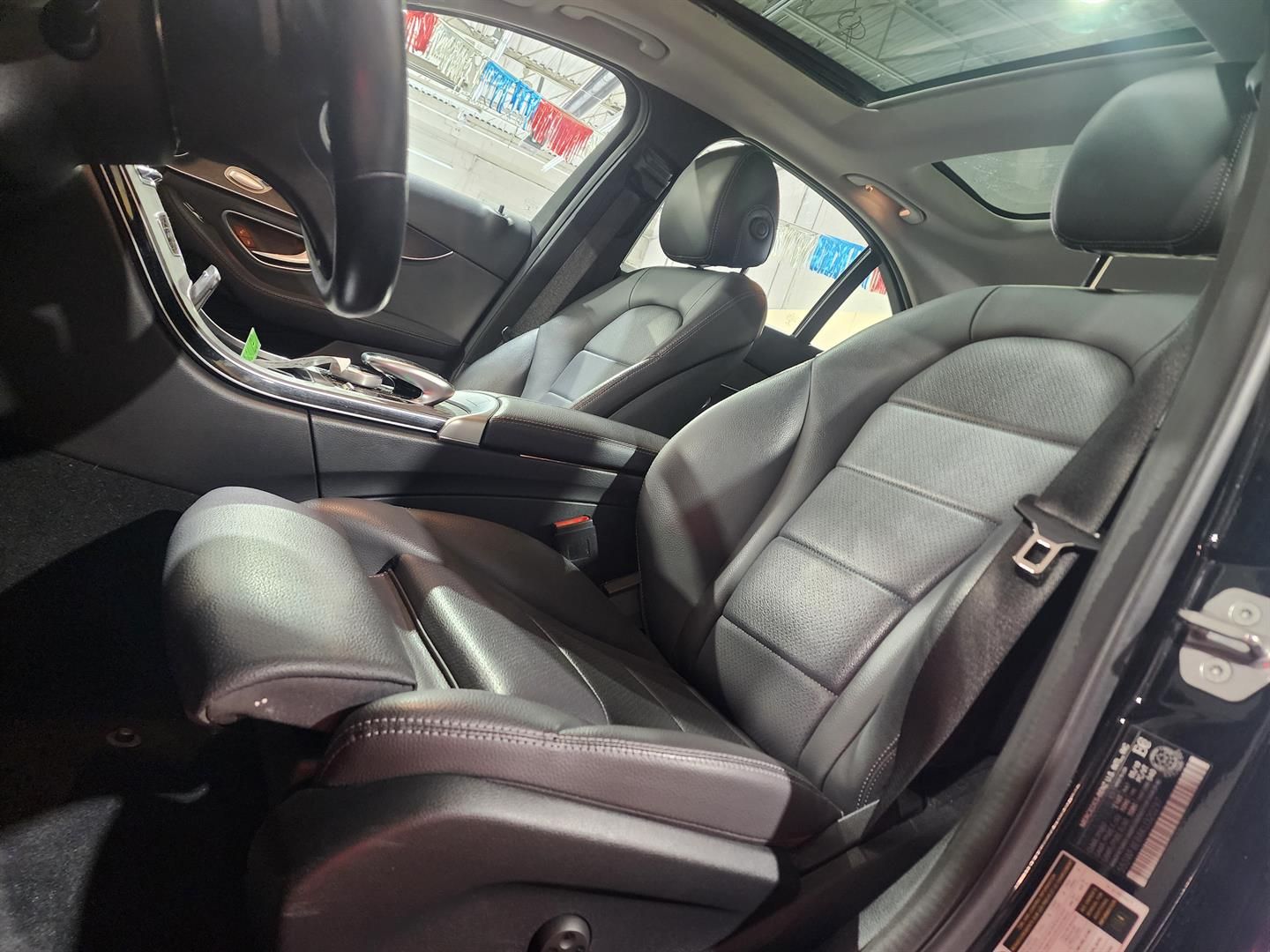 Mercedes-Benz C-Class 2019 - Thumbnail 14