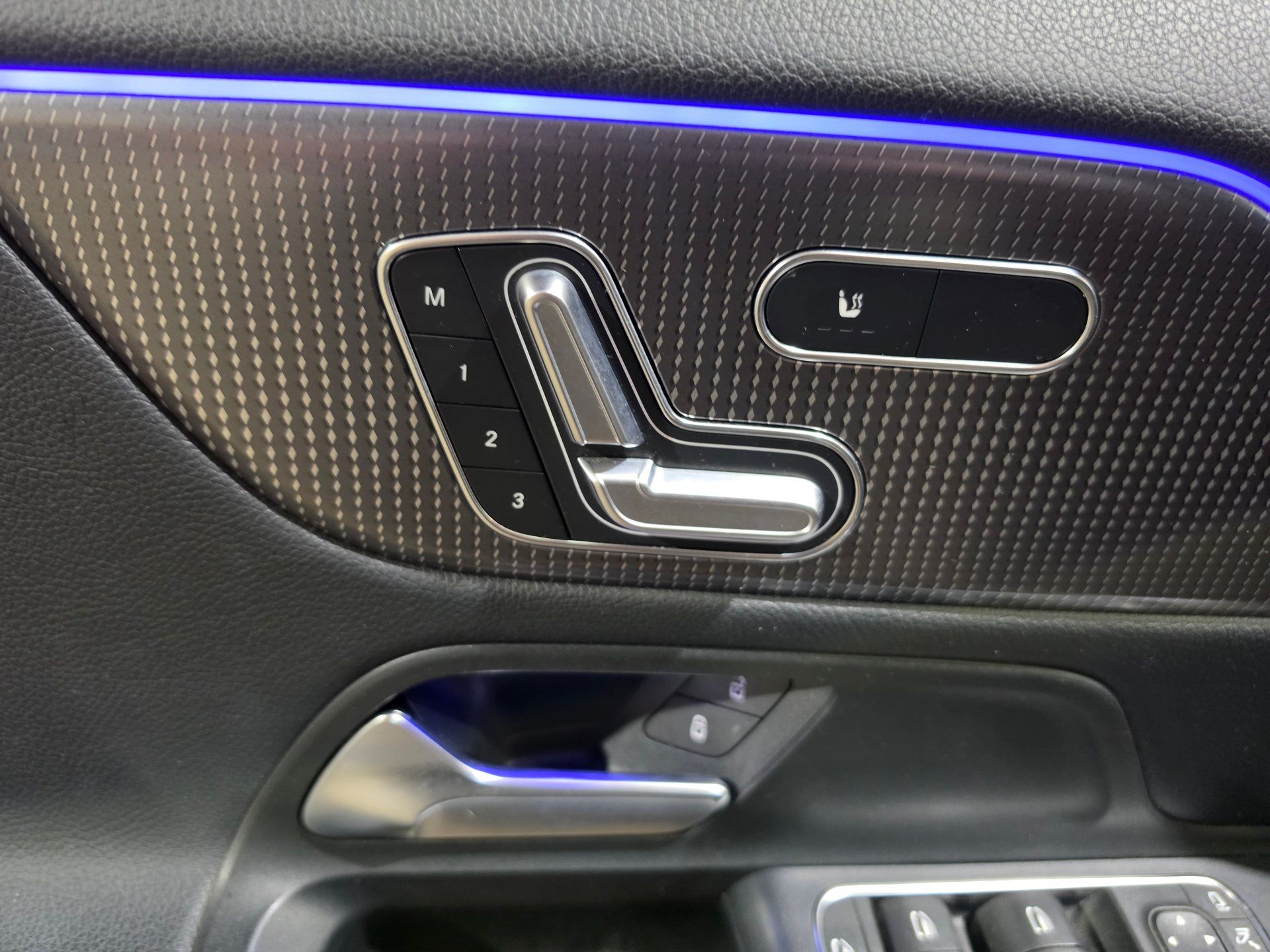 Mercedes-Benz GLA 250 2022 - Image 15