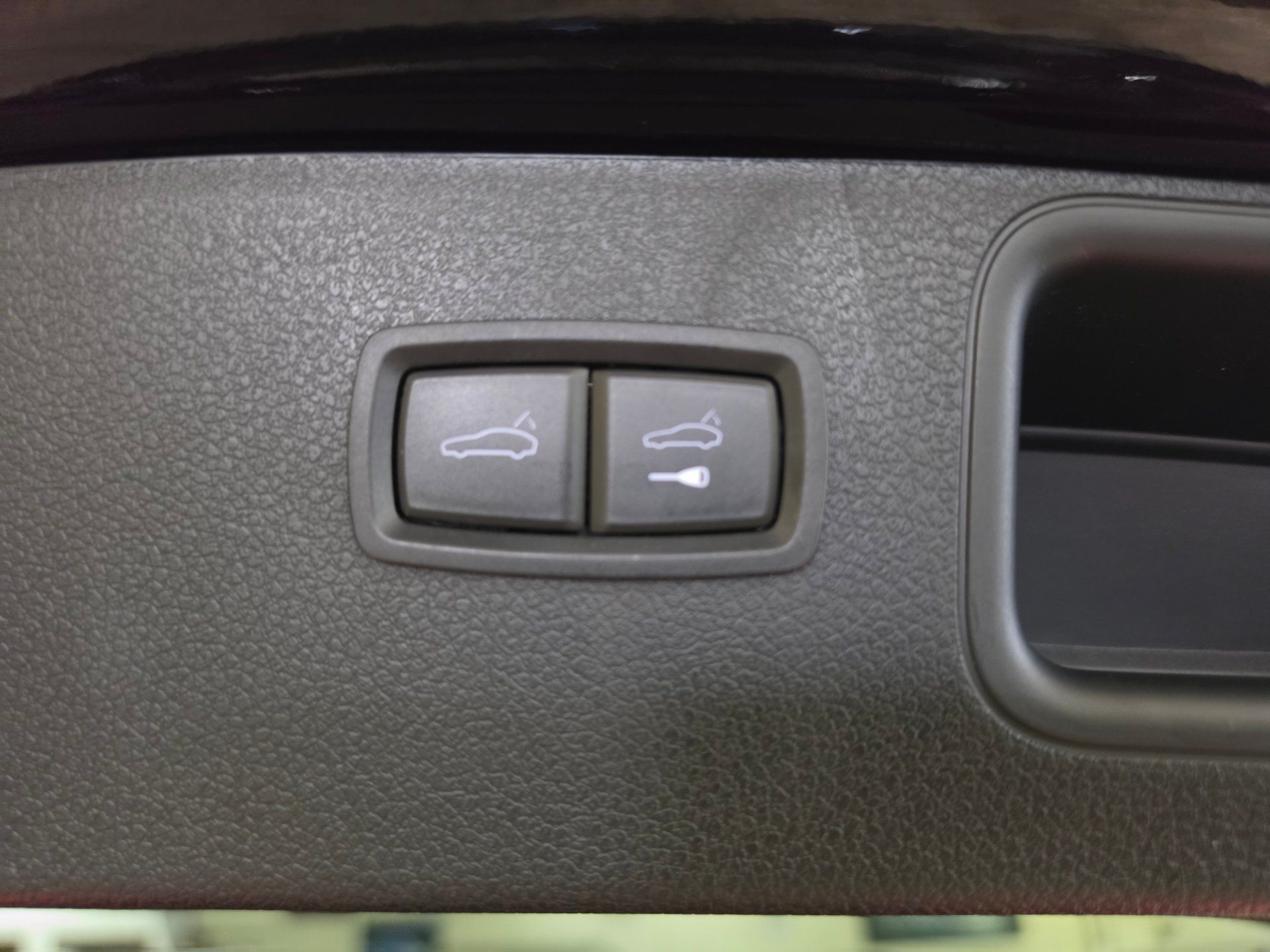 Porsche Macan 2023 - Image 8
