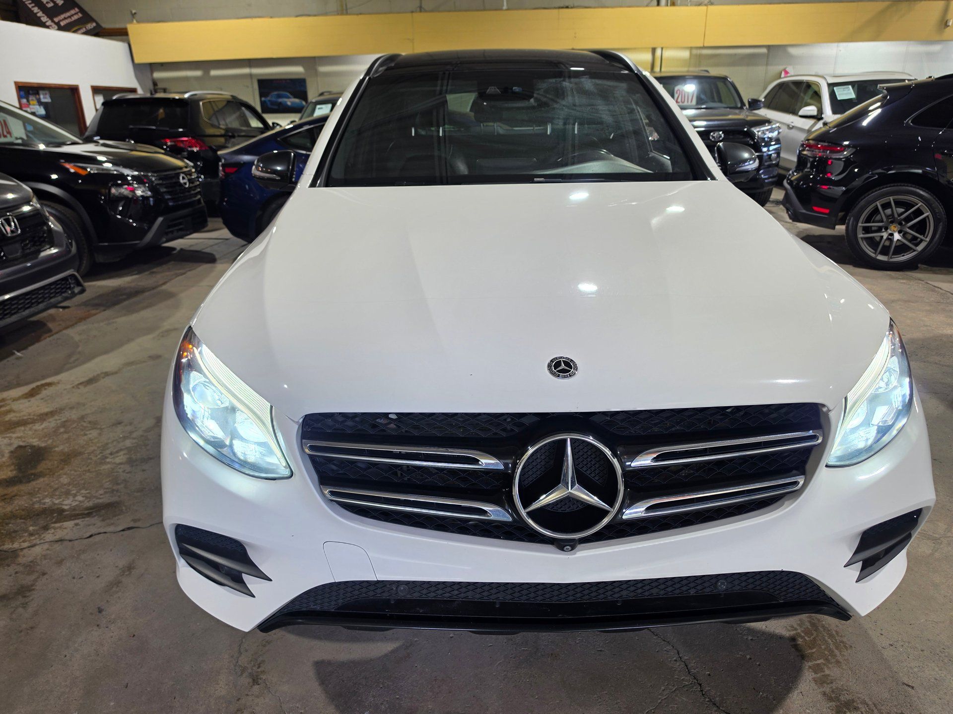 Mercedes-Benz GLC 300 2019 - Image 2
