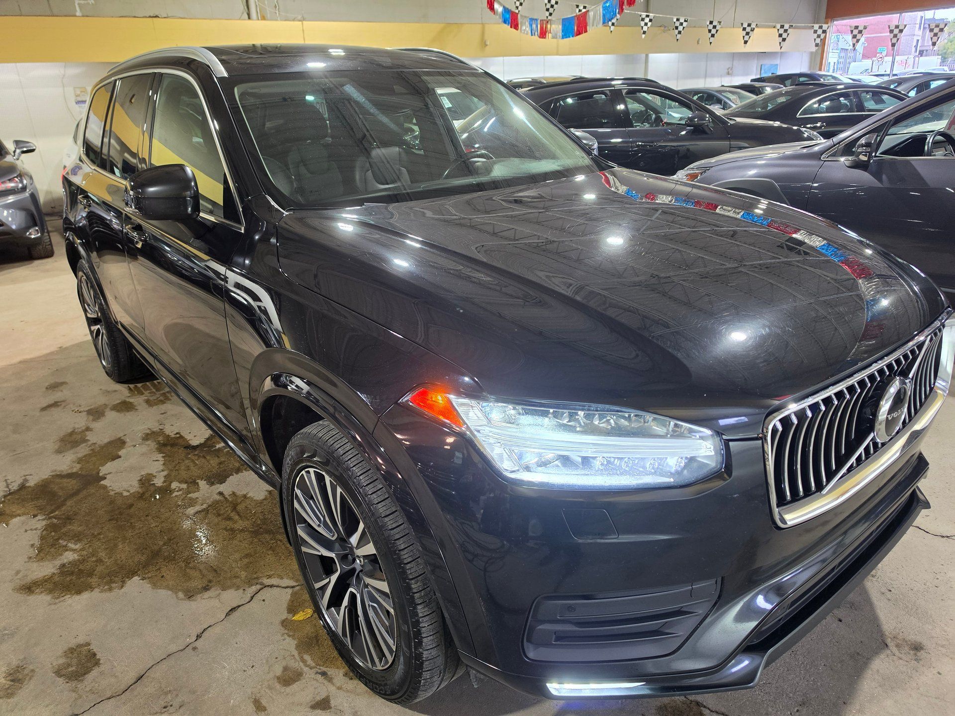 Volvo XC90 2022 - Image 2 
