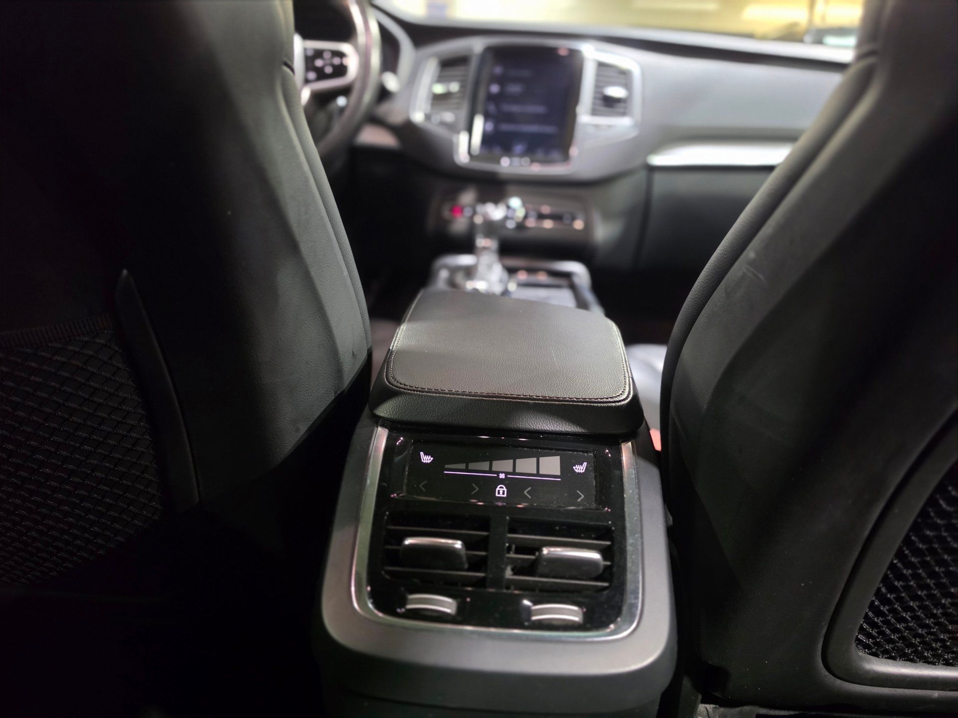 Volvo XC90 2022 - Image 12 