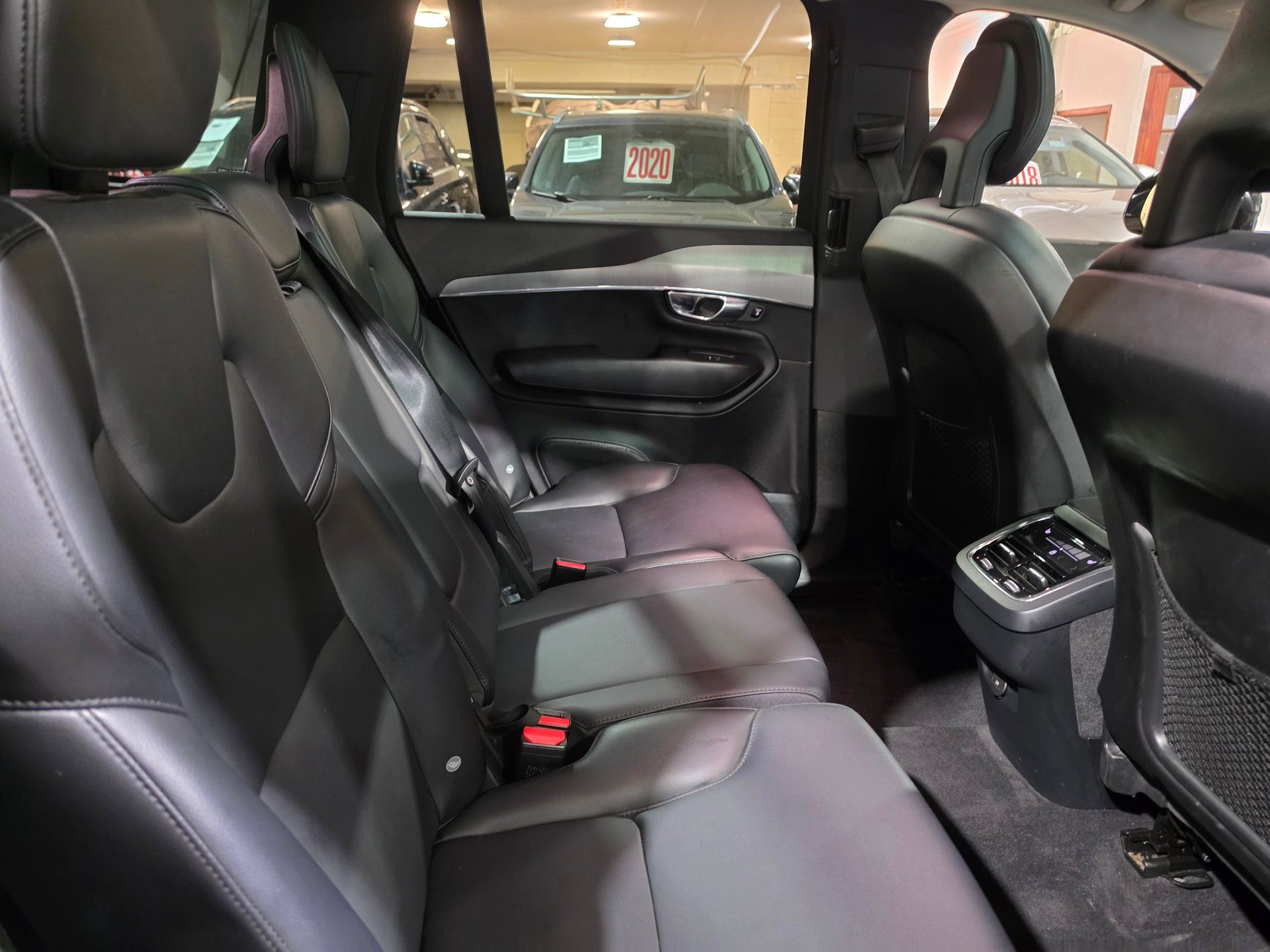 Volvo XC90 2022 - Image 9 