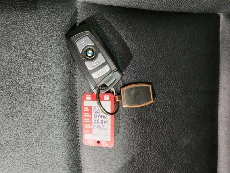 BMW 5 Series 2012 - Image 20