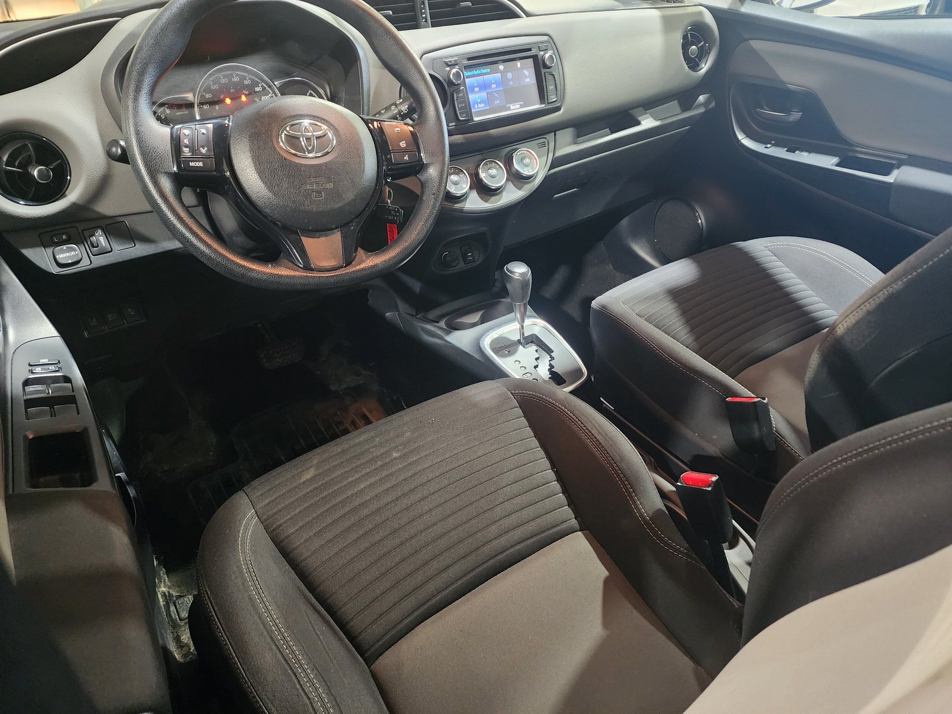 Toyota Yaris 2019 - Thumbnail 10