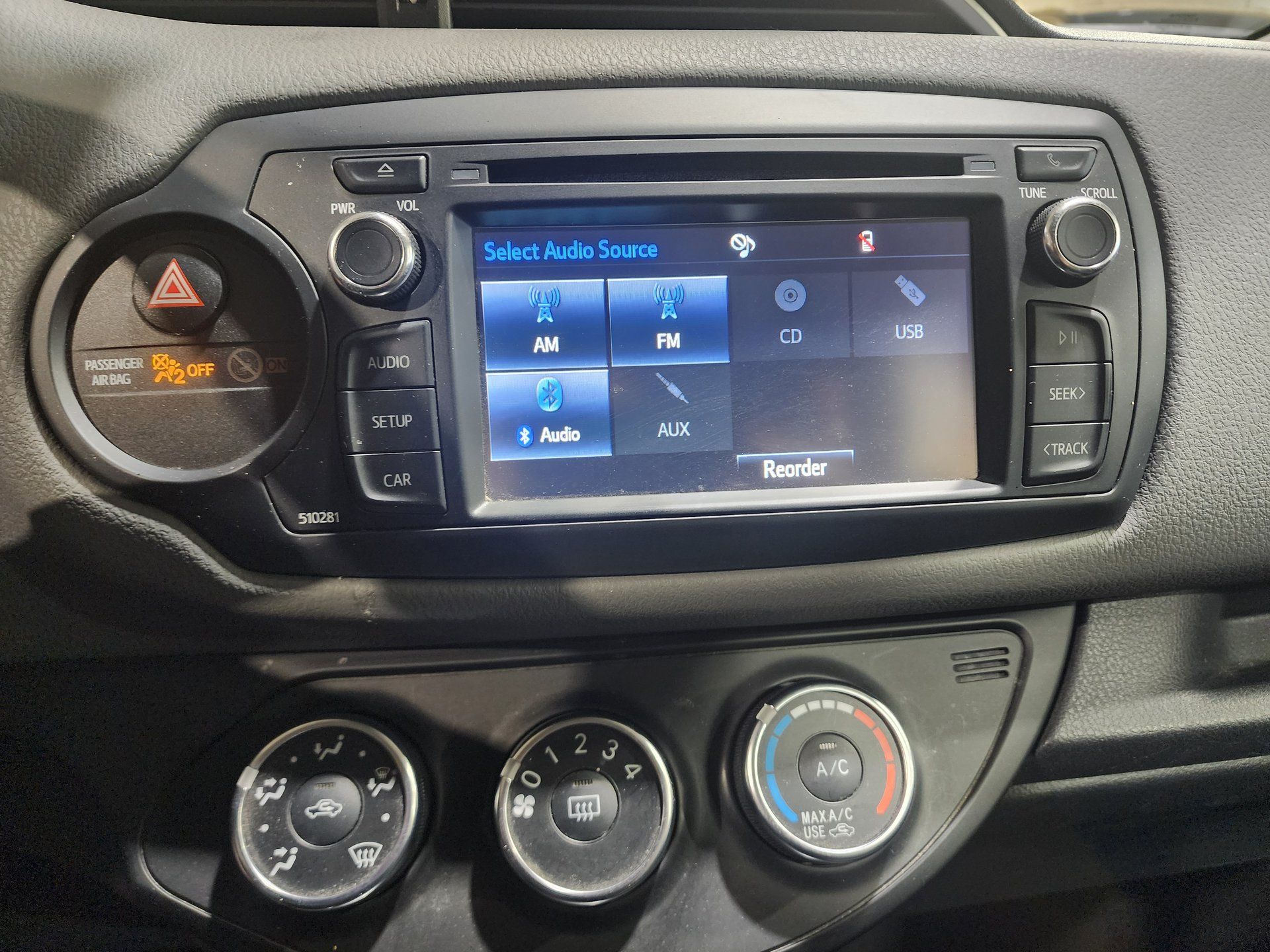 Toyota Yaris 2019 - Thumbnail 15