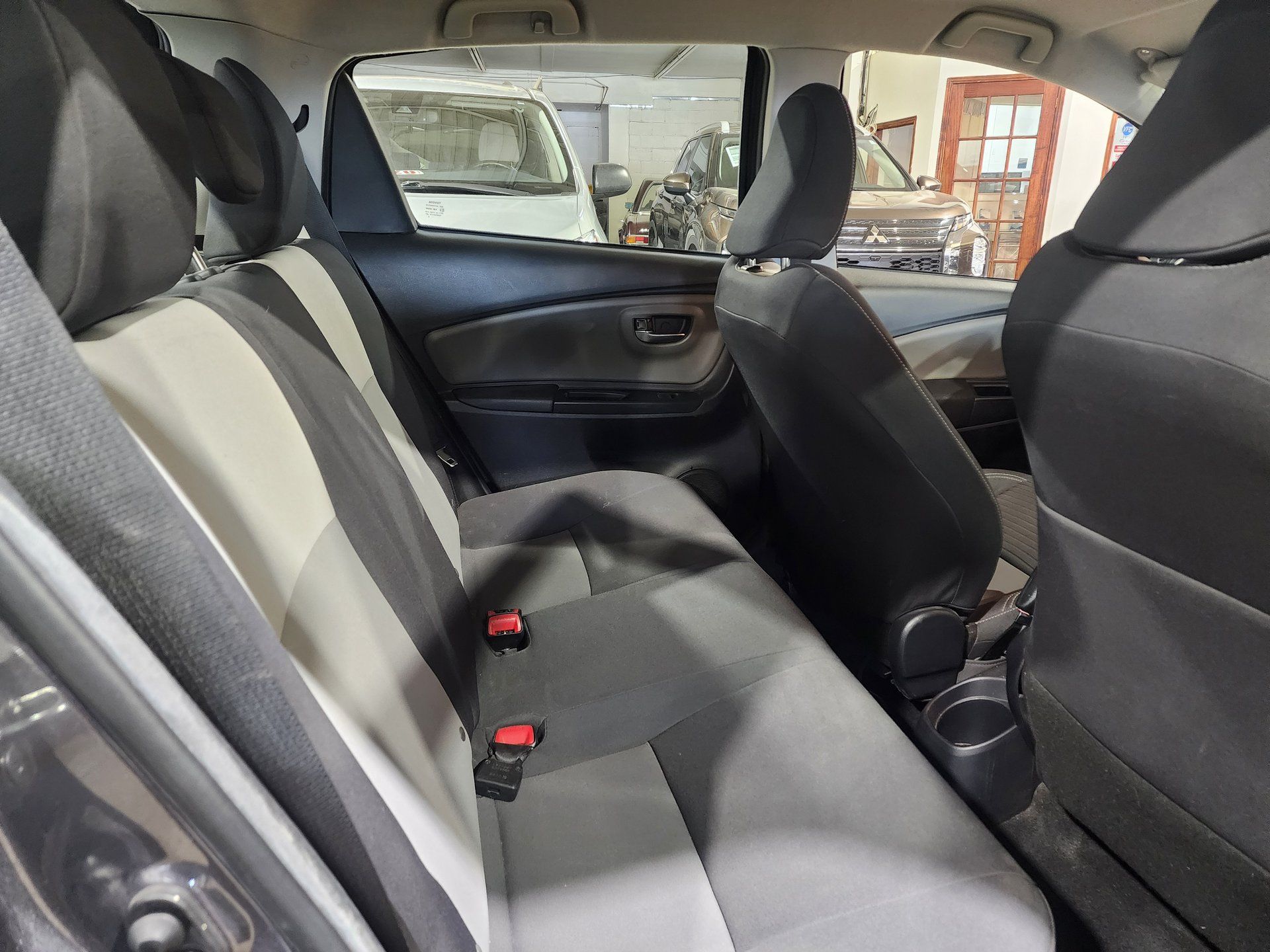 Toyota Yaris 2019 - Thumbnail 7