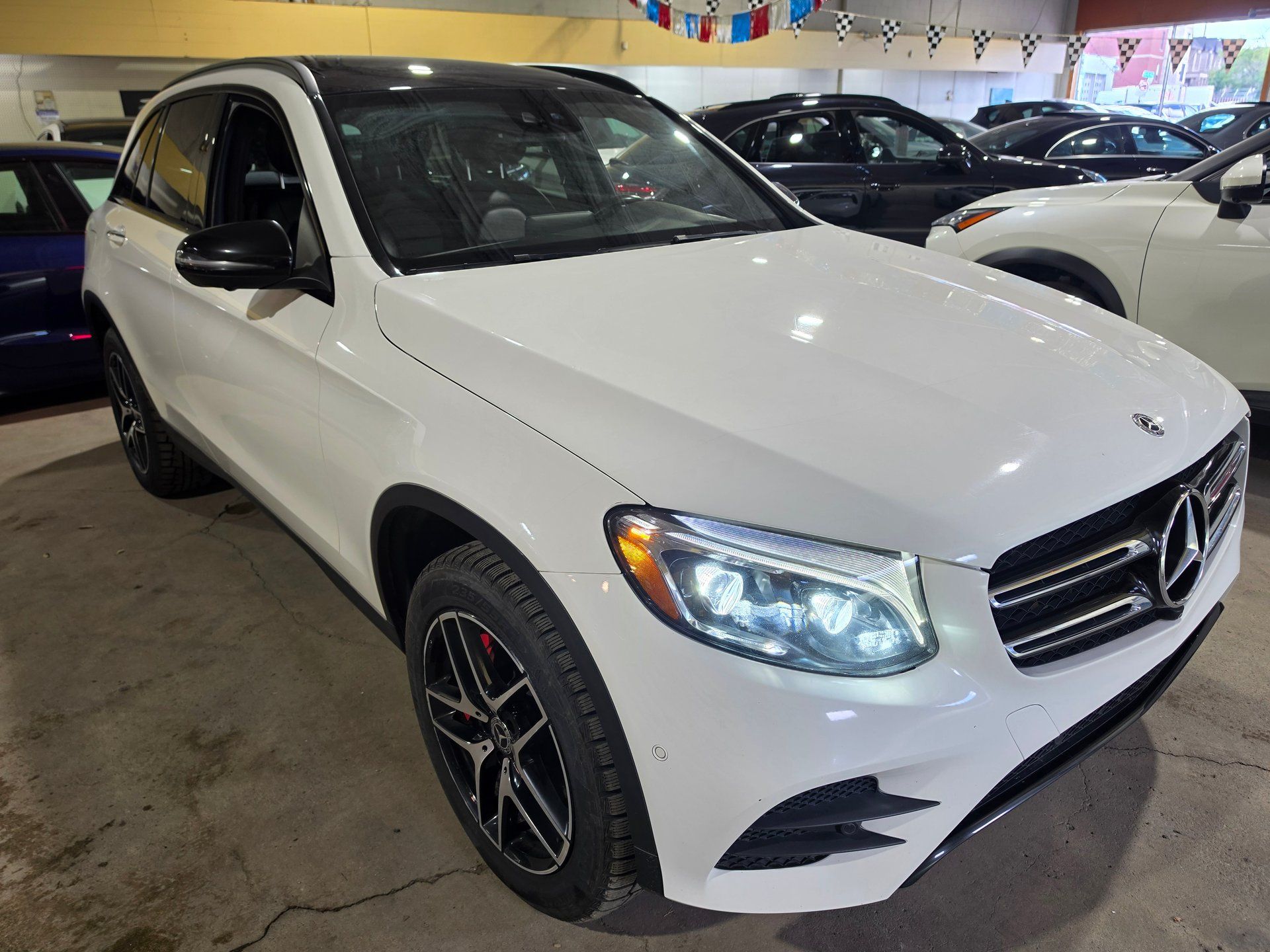 Mercedes-Benz GLC 300 2019 - Thumbnail 3