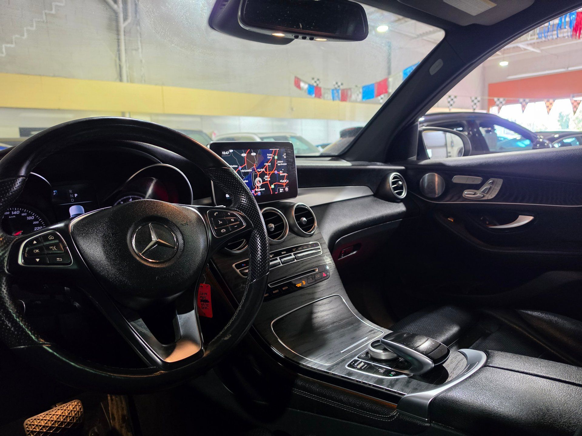 Mercedes-Benz GLC 300 2019 - Thumbnail 12