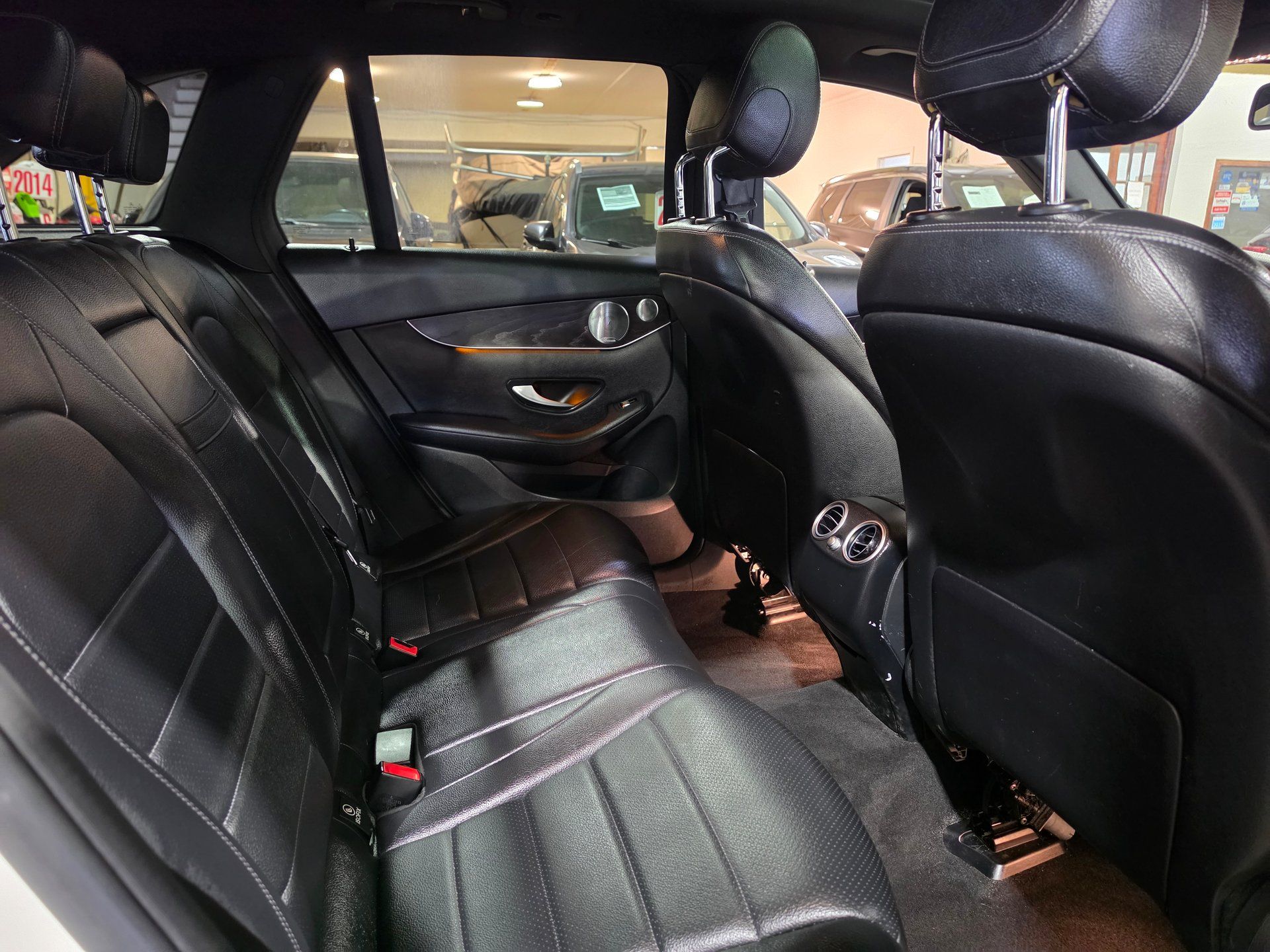 Mercedes-Benz GLC 300 2019 - Thumbnail 9